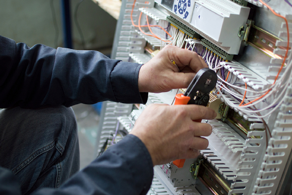 Low Voltage Switchgear: Key Components & Functions Explained
