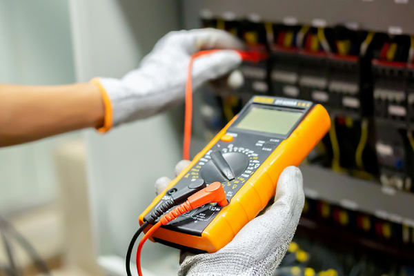 How To Perform a Switchgear Health Check: A Complete Guide