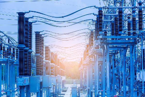 Transformer Oil Maintenance: When and Why to Change It